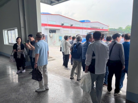 Bê tông Long Thành hân hạnh cùng nhà thầu Nam Bình Minh thực hiện công trình Pavonine Vina, và đón tiếp các CĐT Hàn Quốc tham quan nhà máy!